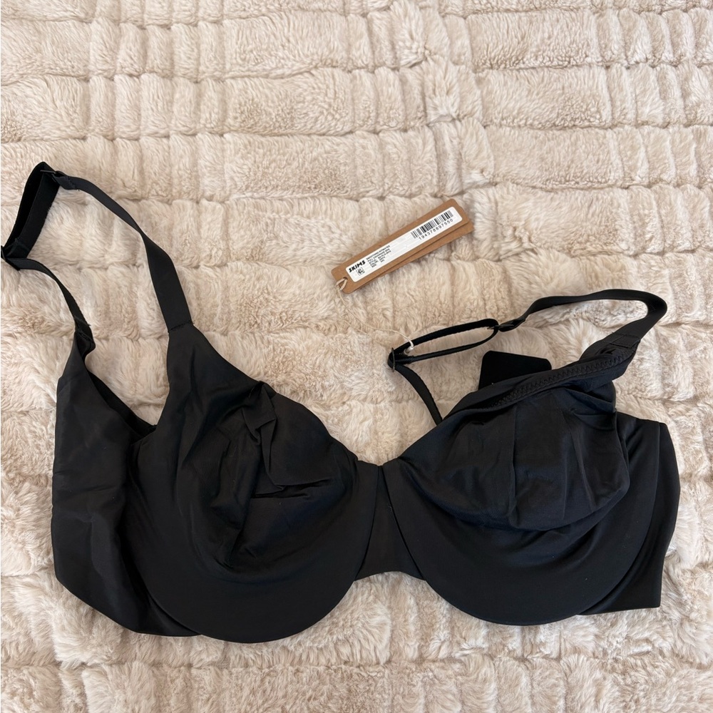 SKIMS Classic Black Full-Coverage Bra